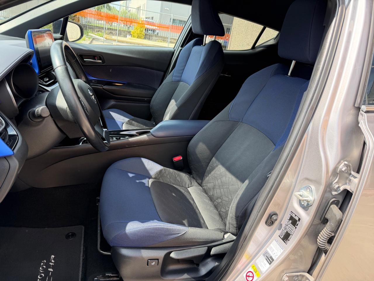 Toyota C-HR 1.8 Hybrid E-CVT Active