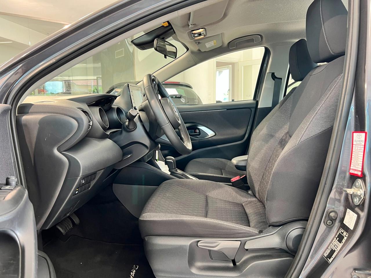 Toyota Yaris 1.5 Hybrid 5 porte Trend