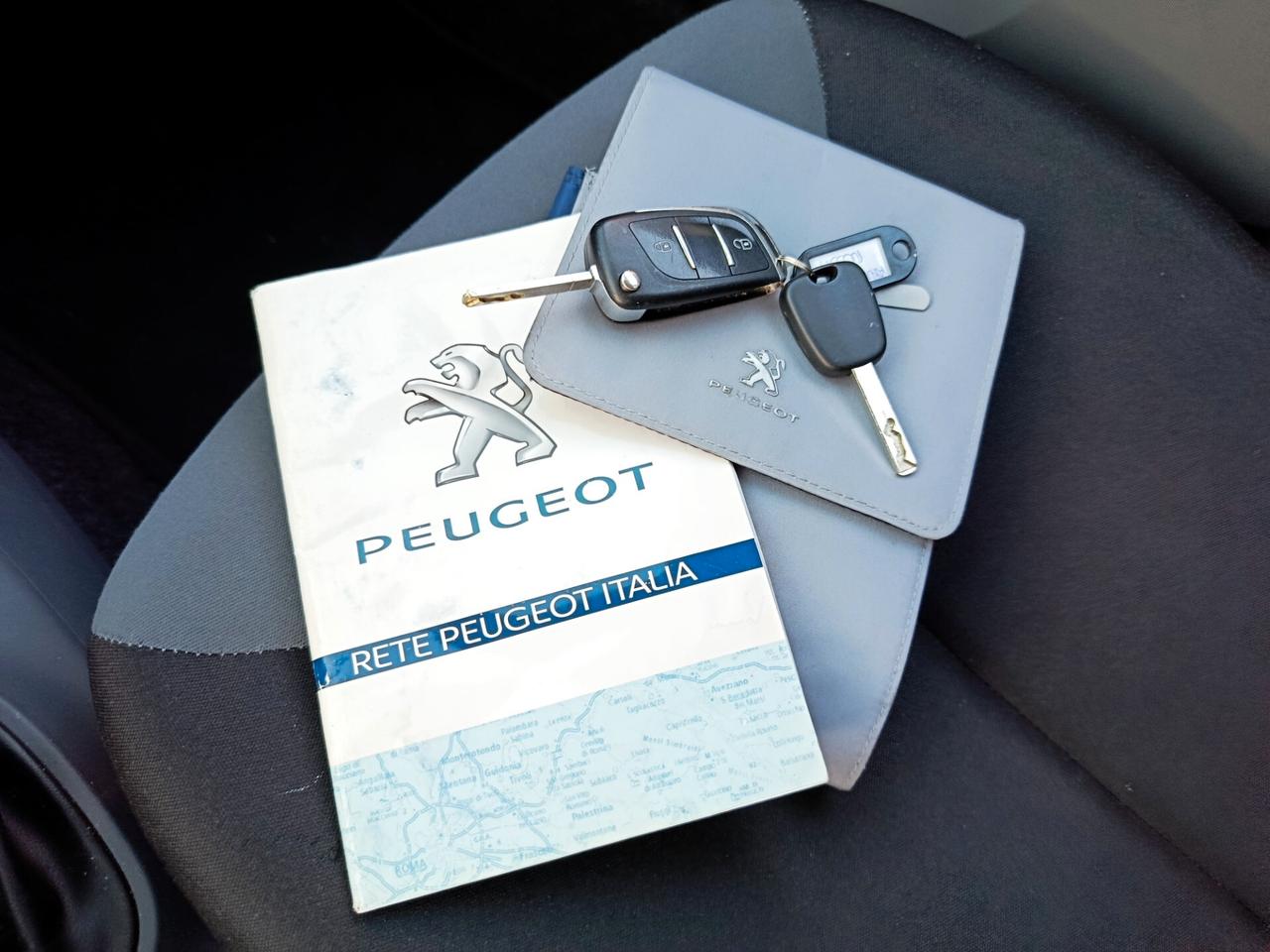 Peugeot 107 1.0 68CV 5p. Urban Move 2012