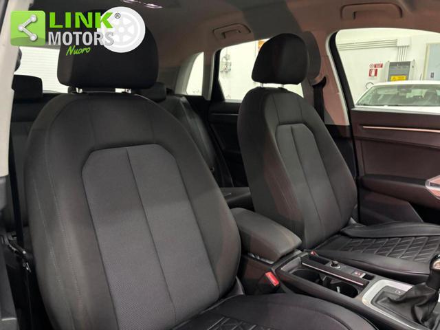 AUDI Q3 35 TDI Business Advanced