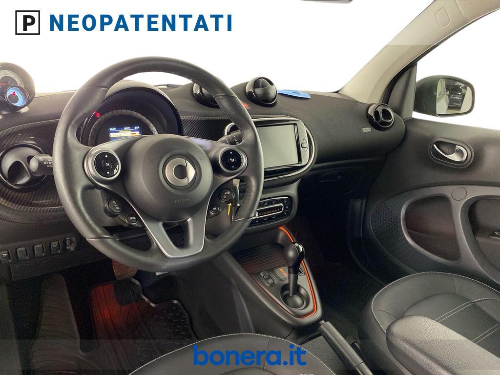 Smart fortwo 4,6kW EQ racingrey