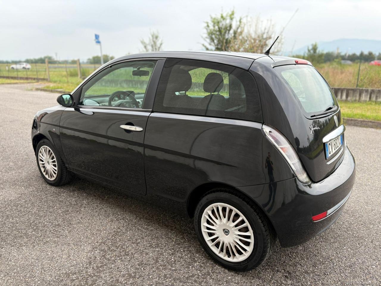 Lancia Ypsilon 1.2 Benzina 60cv NEOPATENTATI