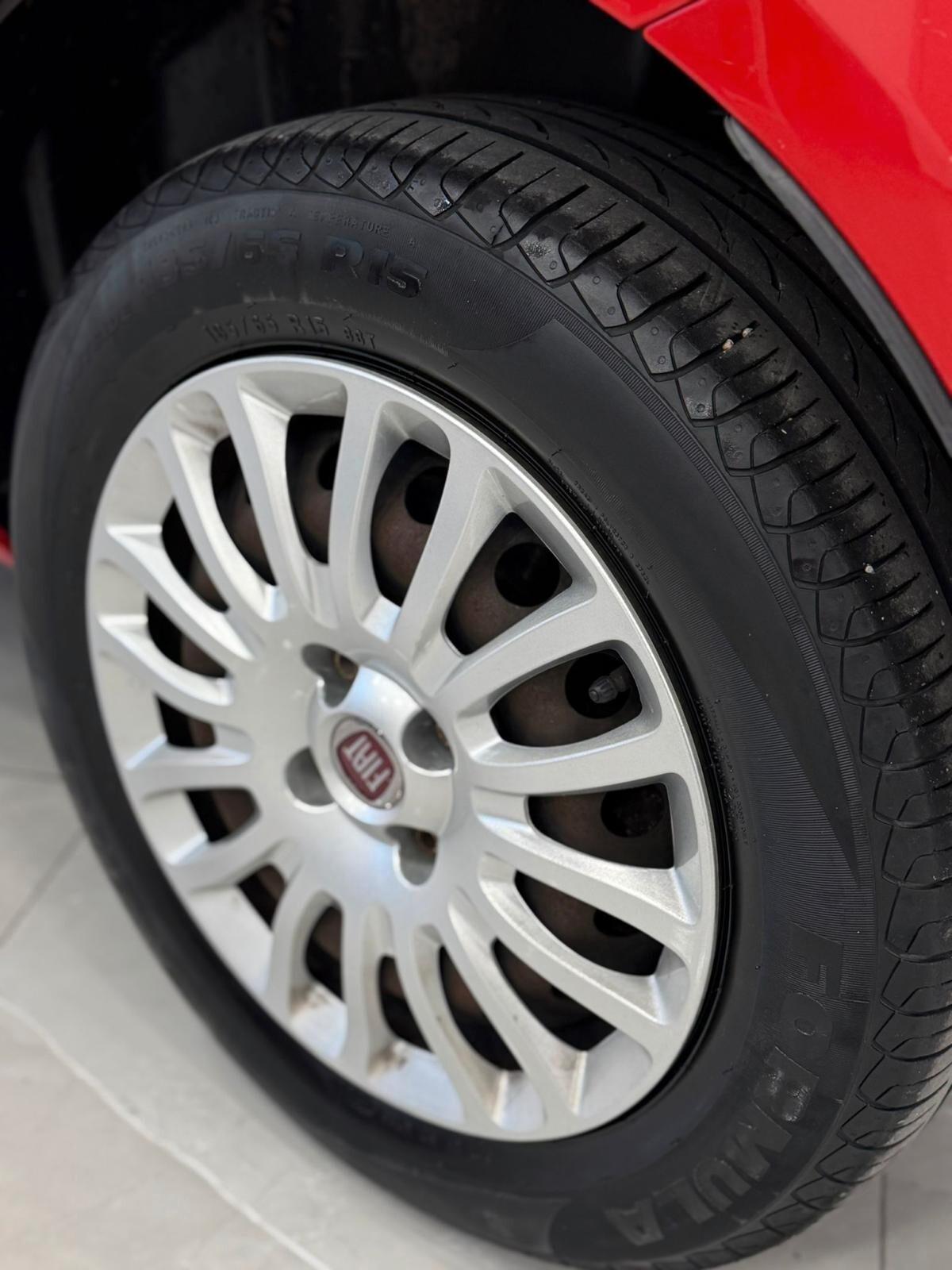 Fiat Punto 1.4 8V 5 porte Natural Power Street