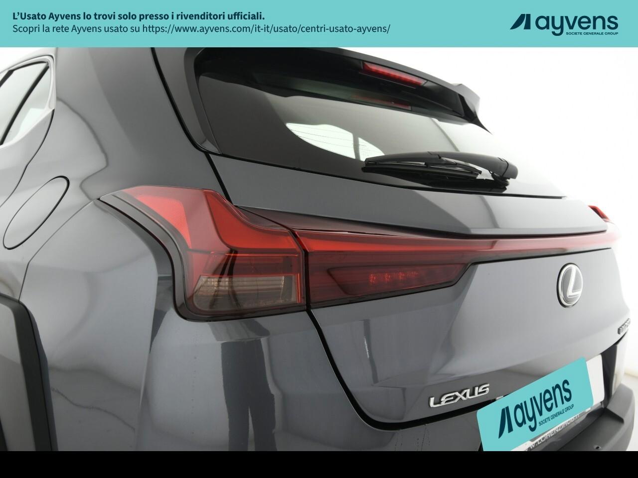 Lexus UX Hybrid Urban