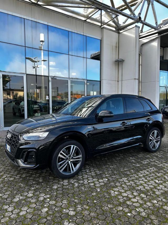 AUDI Q5 40 TDI 204 CV quattro S line plus FARI MATRIX