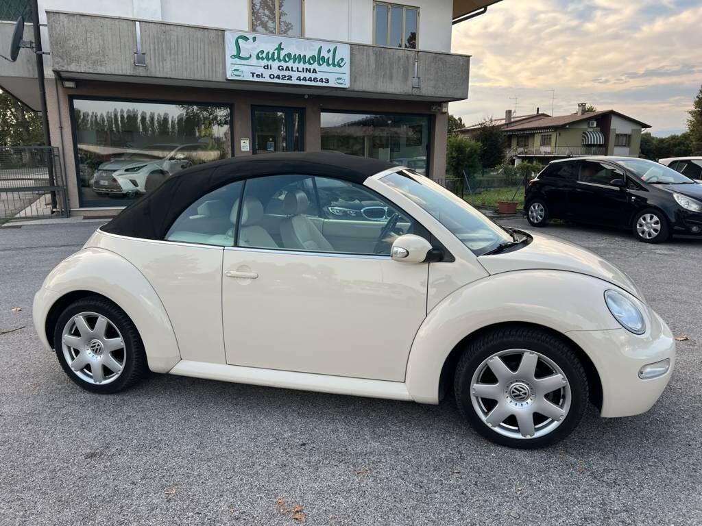 Volkswagen New Beetle 2.0 Cabrio