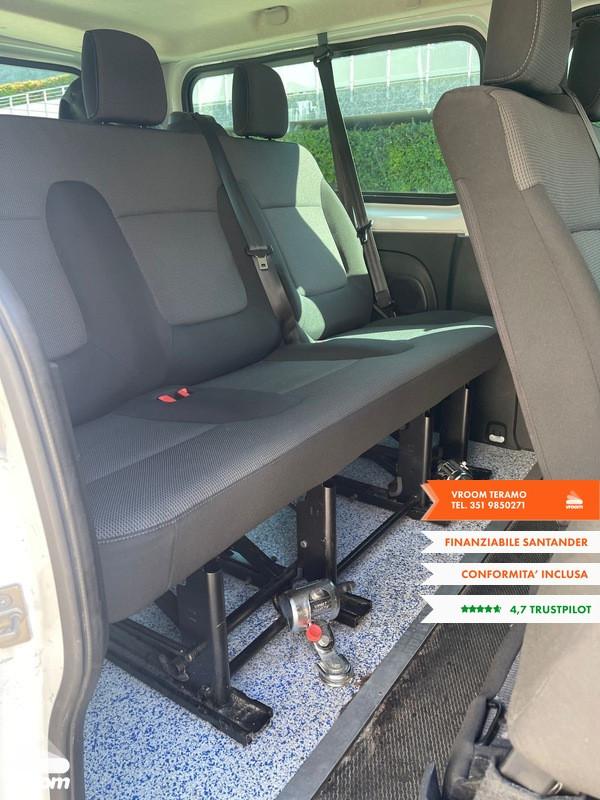 RENAULT Trafic 2.0 dCi 120CV DISABILI