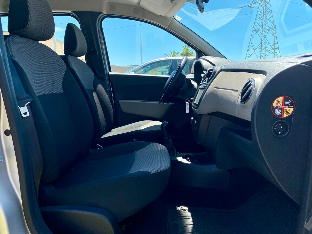 Dacia Lodgy 1.5 dCi 8V 90 cv. 5 posti Lauréate