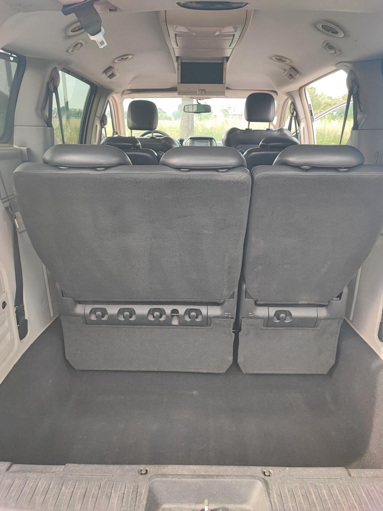 Chrysler Voyager Grand 2.8 CRD DPF Limited