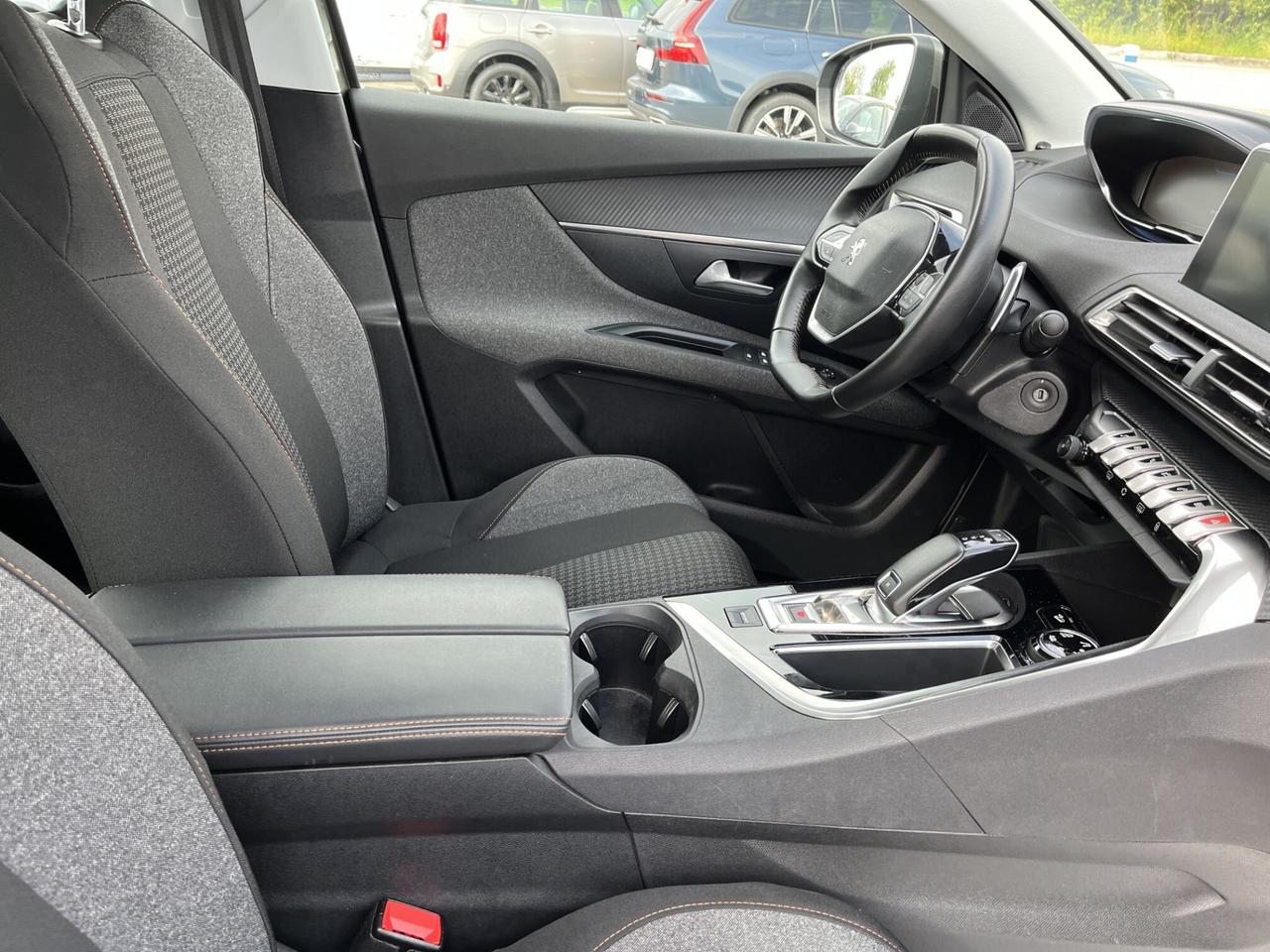PEUGEOT 5008 1500 hdi 130 cv AUT. ALLURE 7 posti