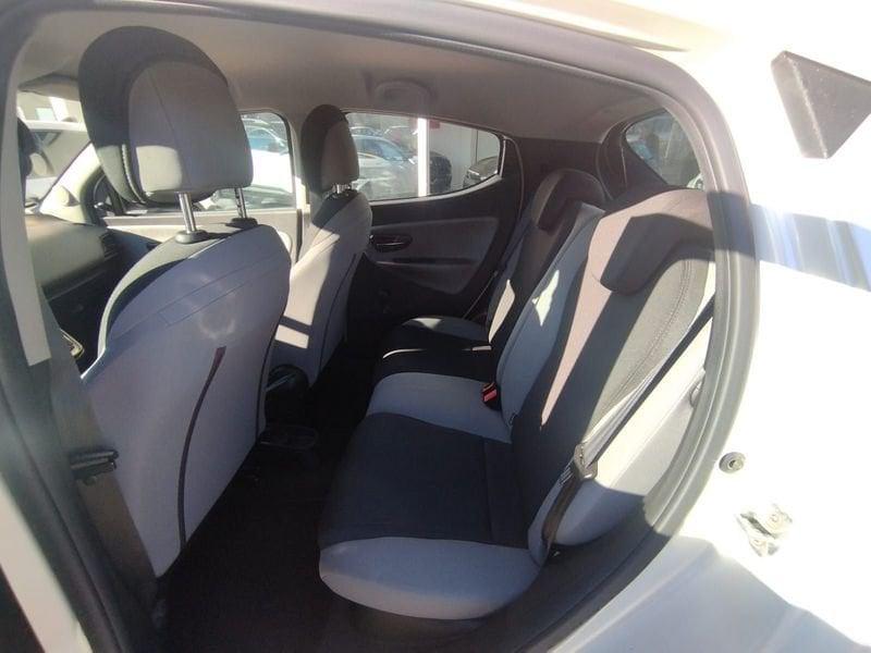 Lancia Ypsilon Ypsilon 1.2 69 CV 5 porte S&S Silver