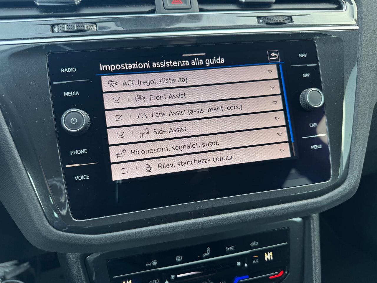 Volkswagen Tiguan 2.0 tdi Elegance 150cv DSG /NO VINCOLI/PRONTA