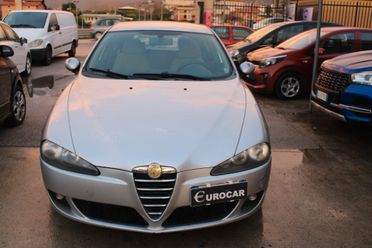 Alfa Romeo 147 1.9 JTD (115 CV) cat 5p. Distinctive