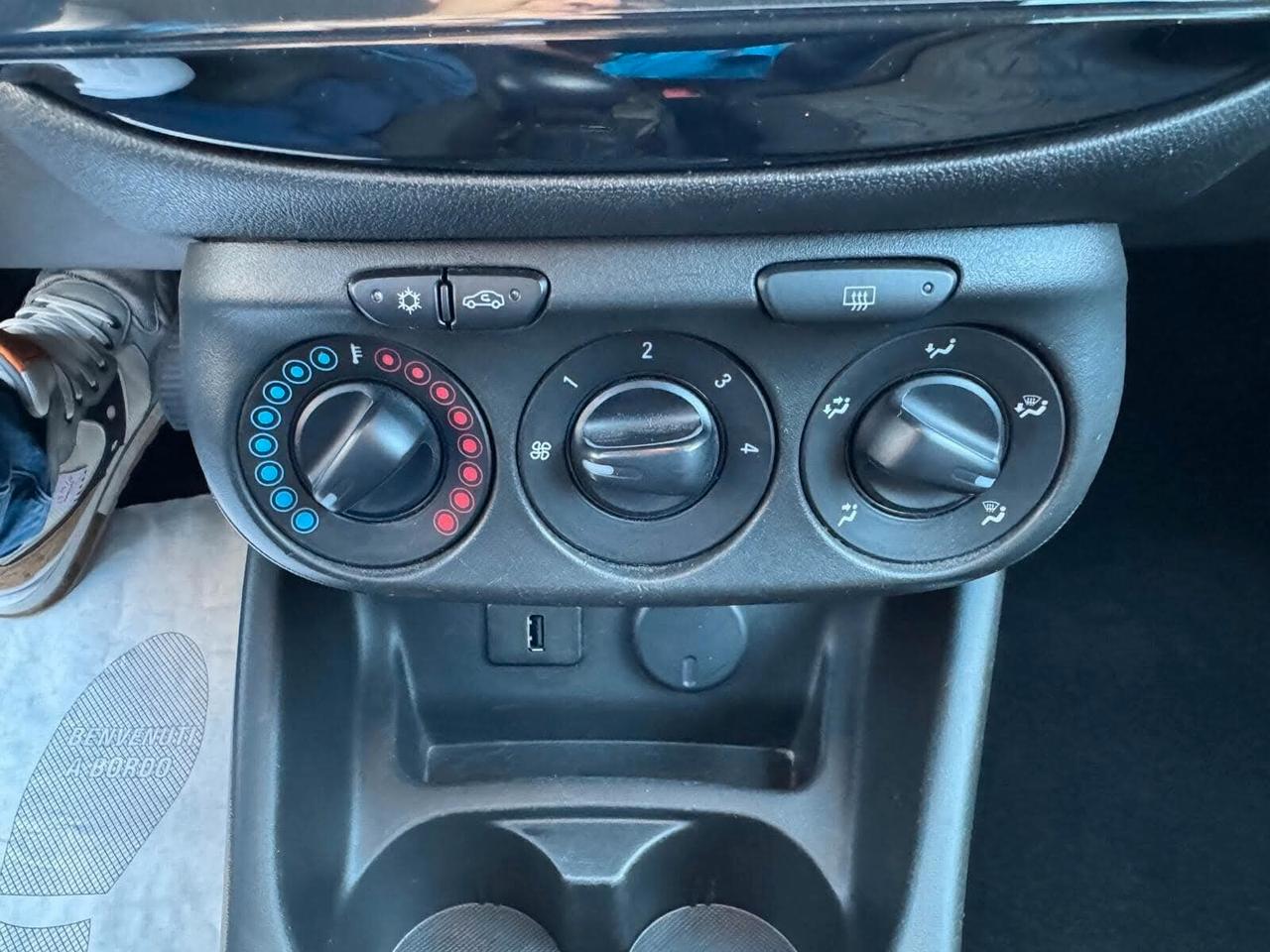 OPEL CORSA 1.2 BENZINA 70CV PARI AL NUOVO