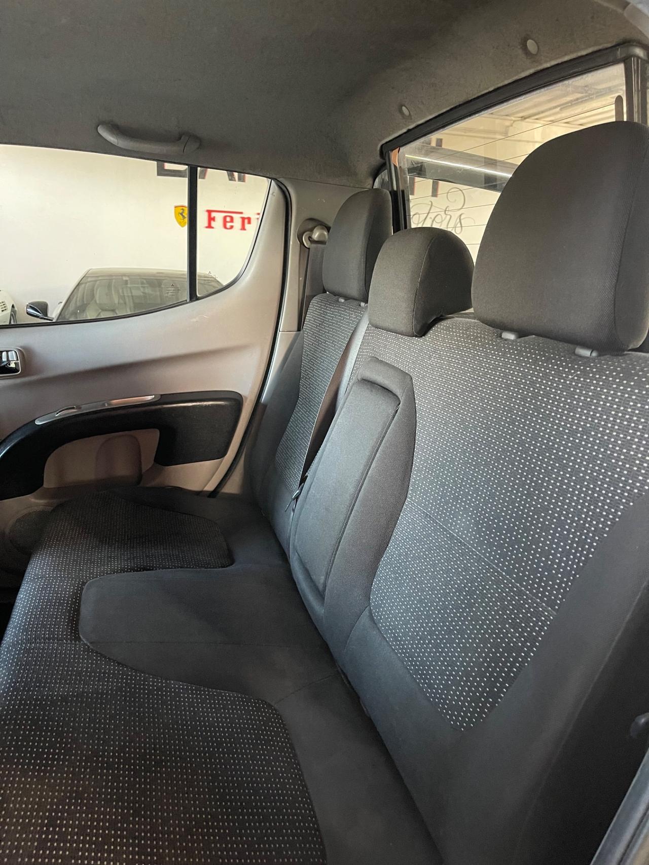 Mitsubishi L200 2.5 DI-D 4x4 Iva Esposta PERMUTE RATE