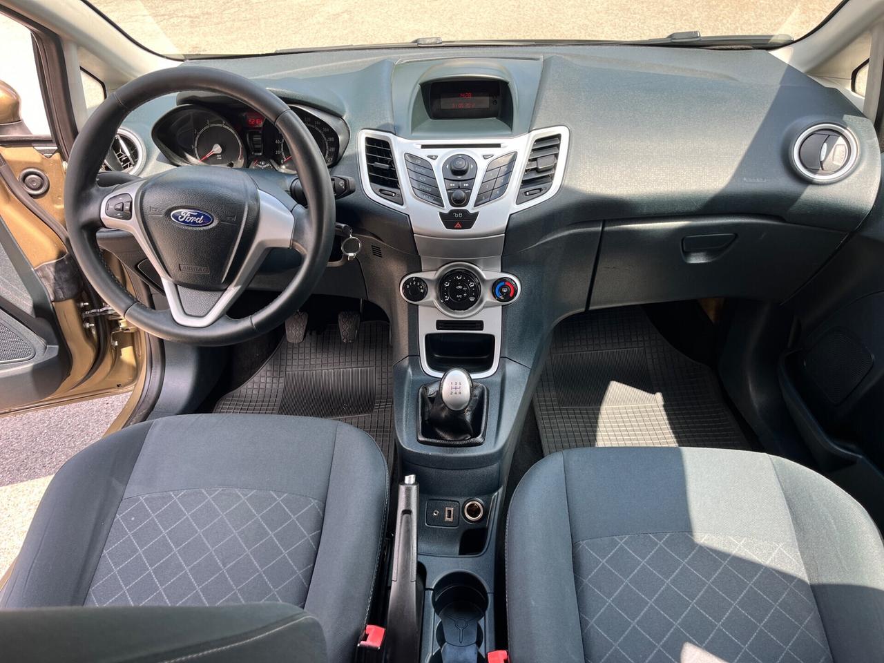 Ford Fiesta Ikon 1.2 60CV 5 porte