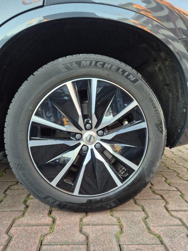VOLVO XC90 B5 (d) AWD Geartronic Momentum Pro