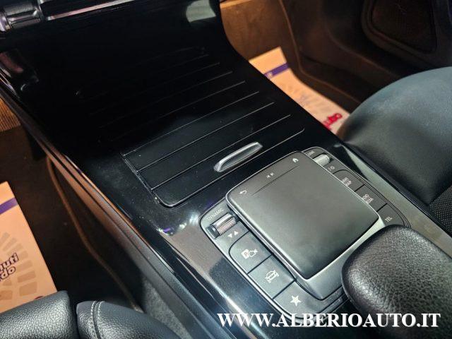 MERCEDES-BENZ A 180 d Automatic Business Luci Ambient