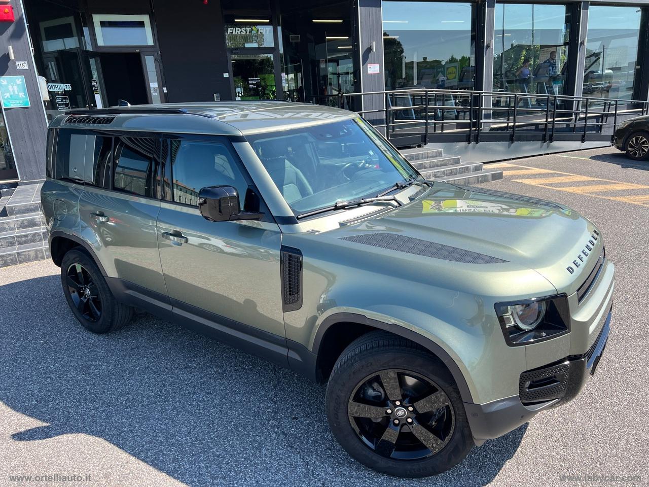 LAND ROVER Defender 110 3.0D I6 250 CV AWD Auto SE