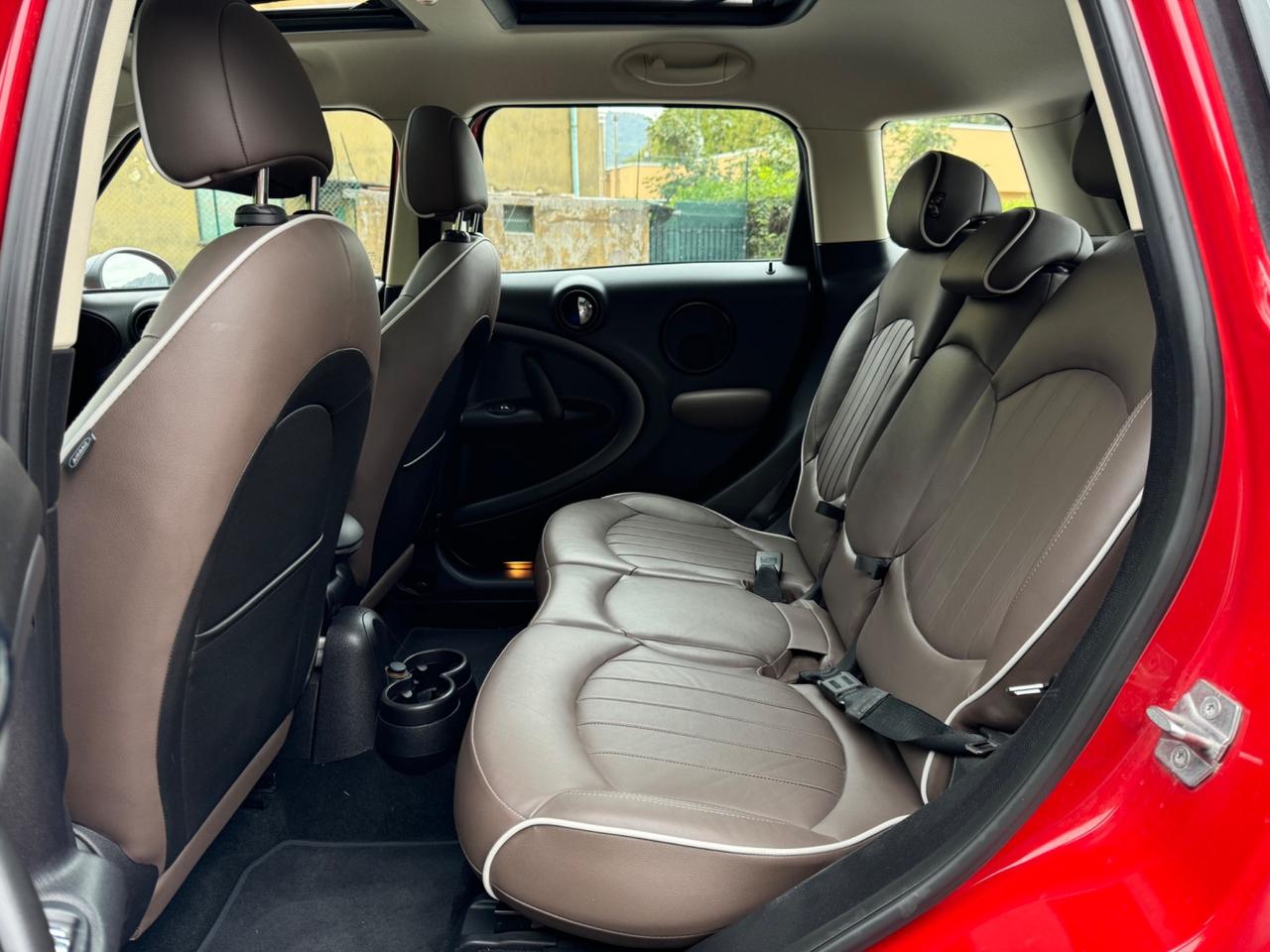 Mini Countryman 2.0 Cooper SD ALL4 - Book Service