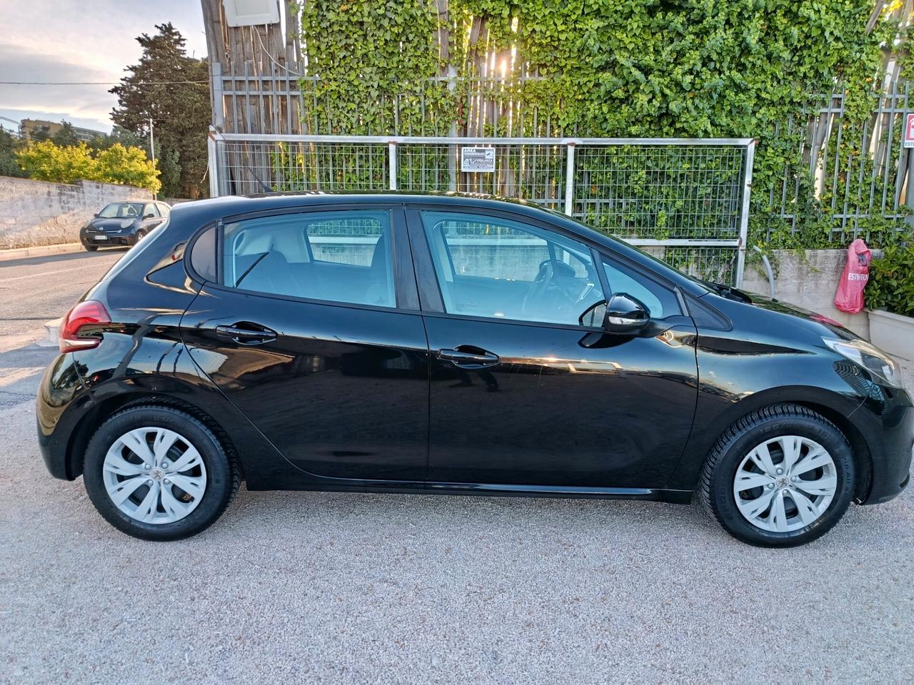 Peugeot 208 PureTech 68 5 porte Active