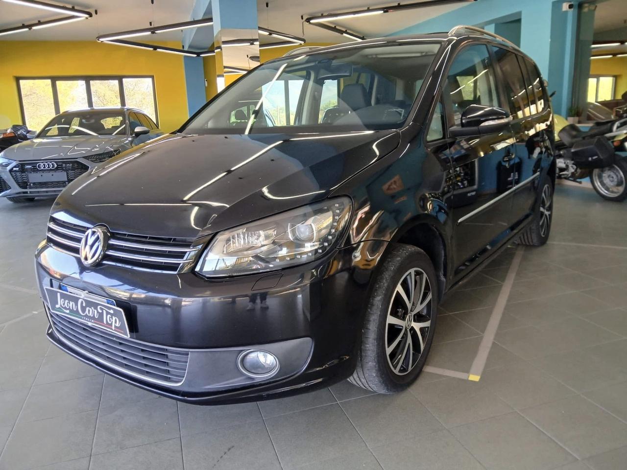 Volkswagen Touran Business 1.4 Highline EcoFuel 7 posti tetto navigatore full