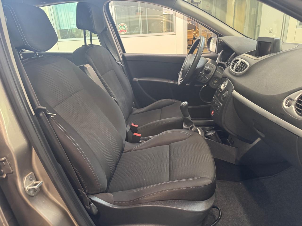 Renault Clio 1.2 16V SporTour Dynamique