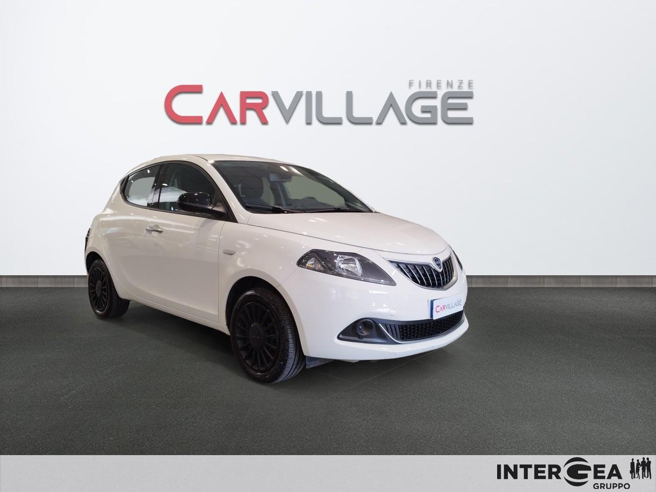 LANCIA Ypsilon 1.0 firefly hybrid Silver s&s 70cv