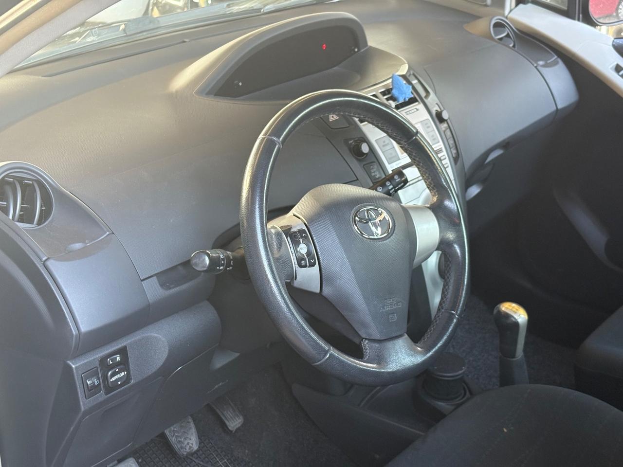 Toyota Yaris 1.3 5 porte Sol