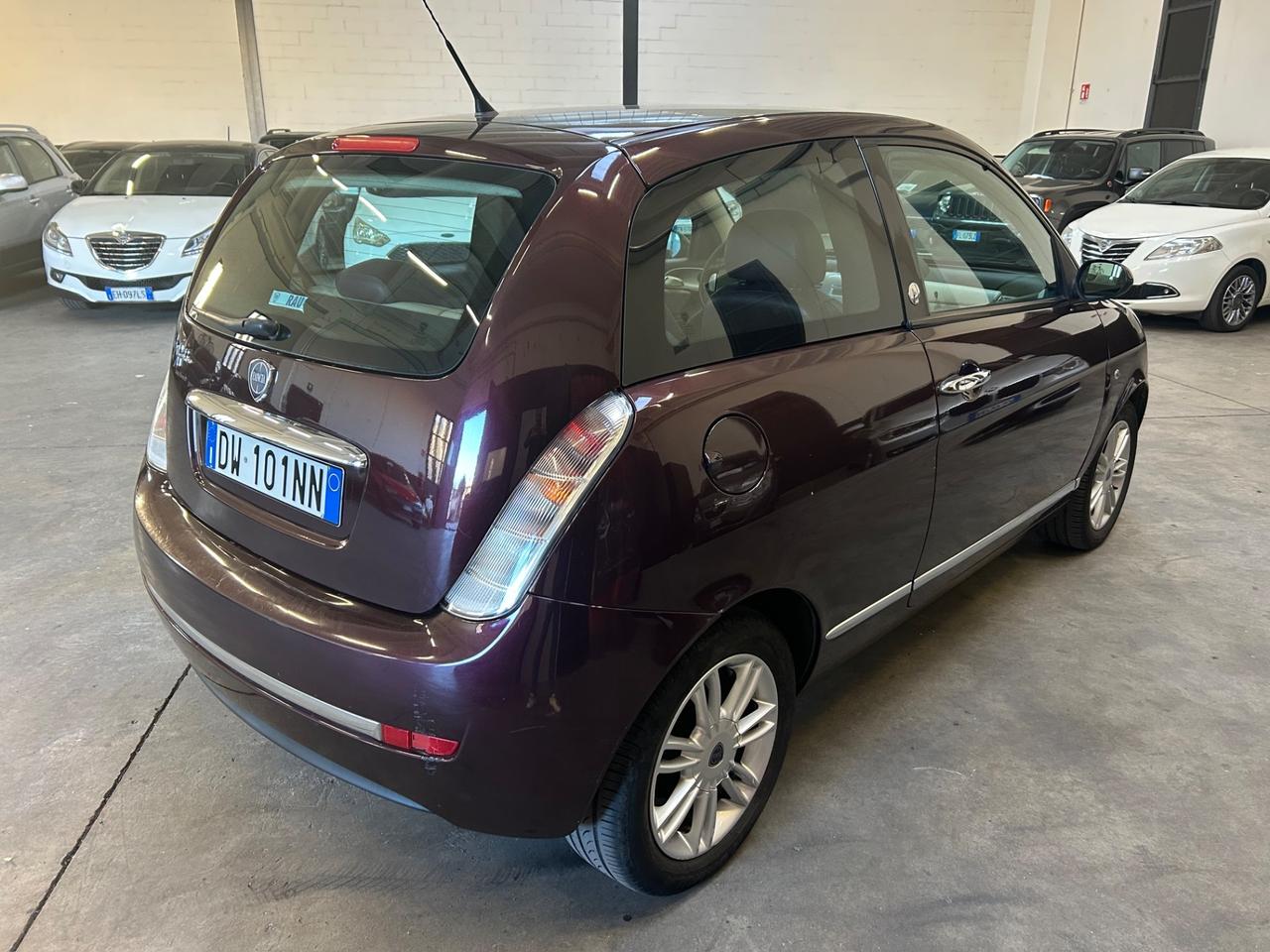 Lancia Ypsilon Ecochic 1.4 benzina gpl 77cv