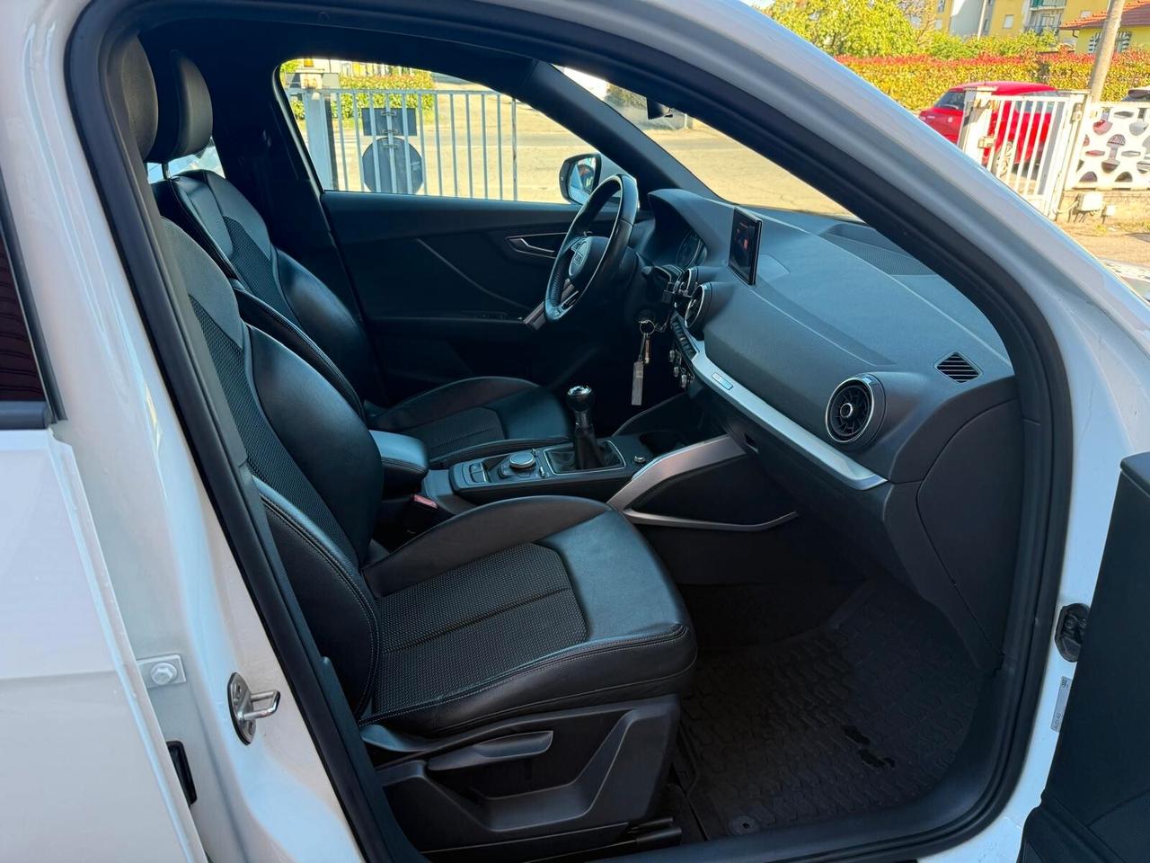 Audi Q2 1.6 TDI Sport 116cv s-line unico proprietario