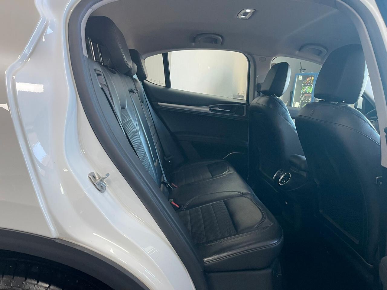 Alfa Romeo Stelvio 2.2 TD 180 CV AT8 RWD Executive