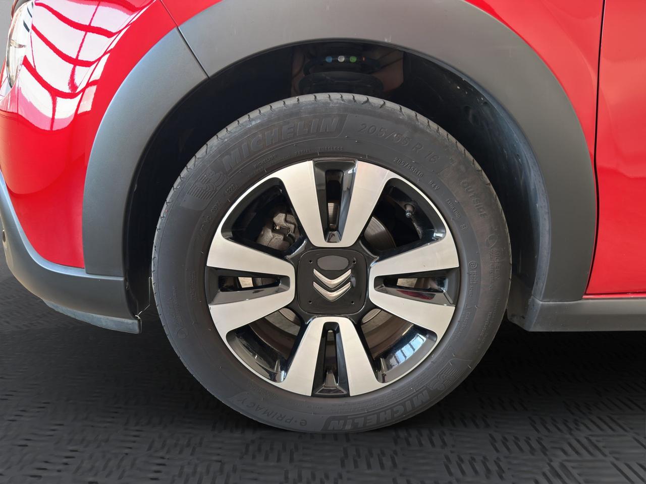 Citroen C3 1.2 puretech Shine Pack s&s 83cv