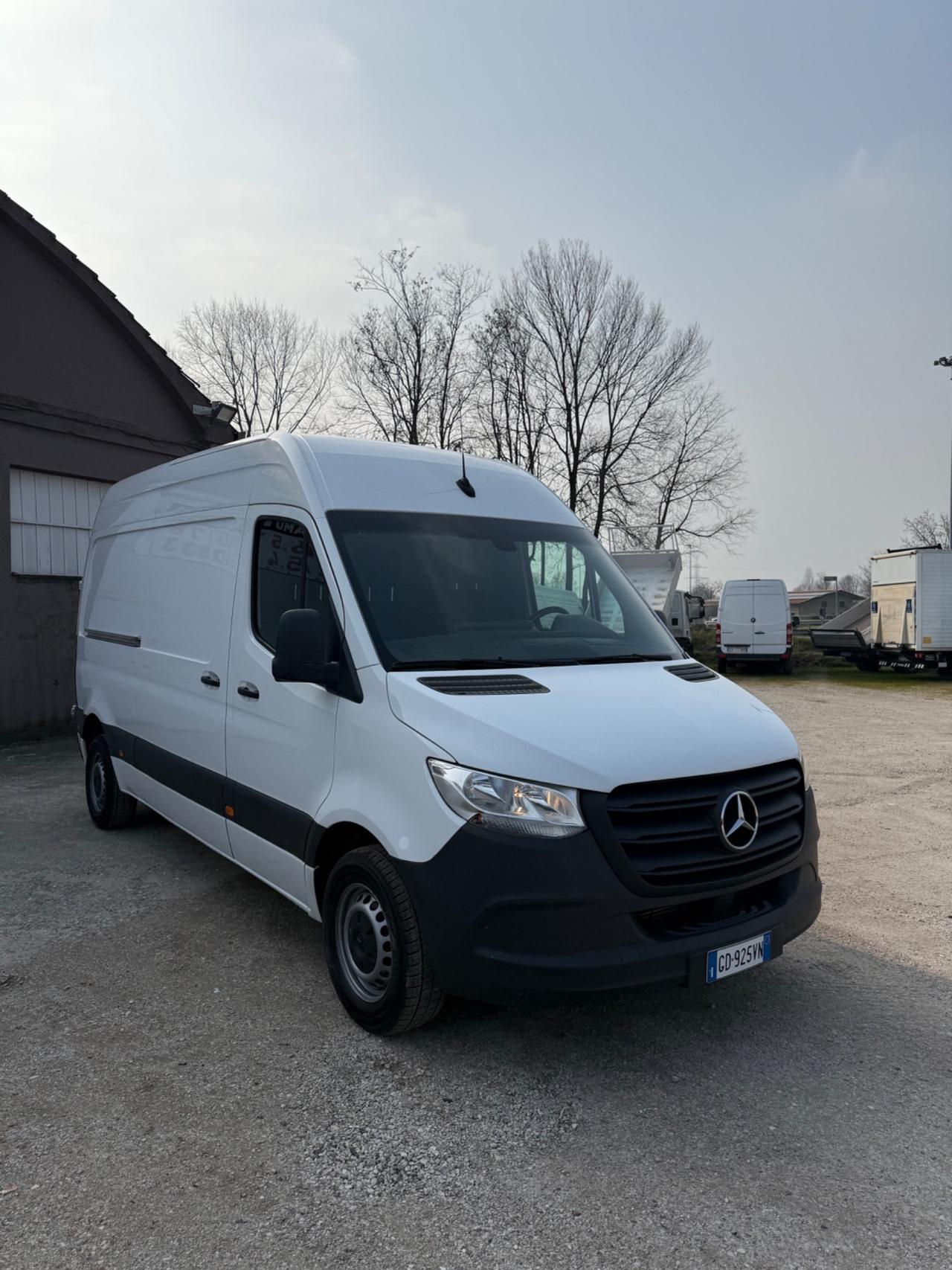 Mercedes Benz Sprinter 311 LH2