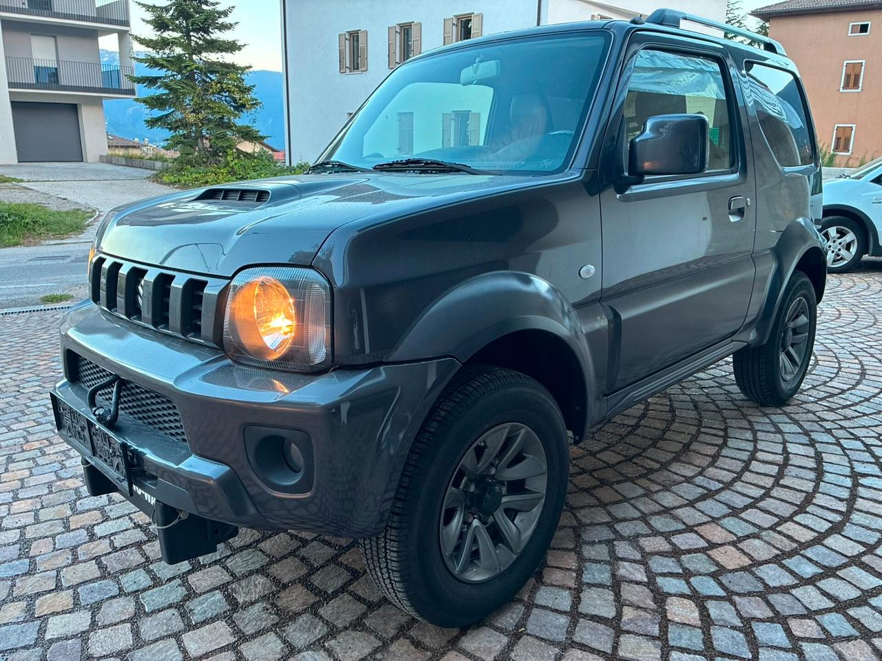 SUZUKI JIMNY 4WD 1.3i 85CV EVOLUTION PELLE GANCIO KM 29000