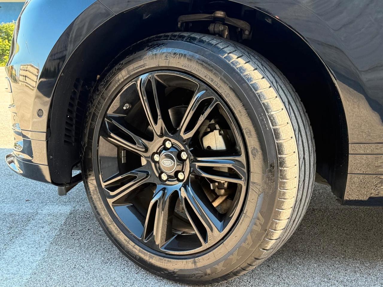 Land Rover Range Rover Velar 2.0D 180cv R-Dynamic SE