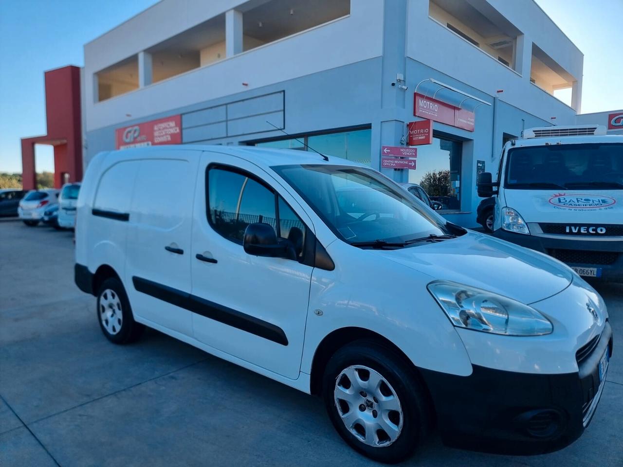 Peugeot PARTNER DIESEL PROLUNGATO MAXI 3 POSTI