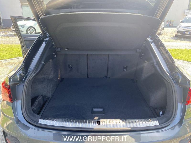 Audi Q3 SPB 35 TDI S tronic Identity Black