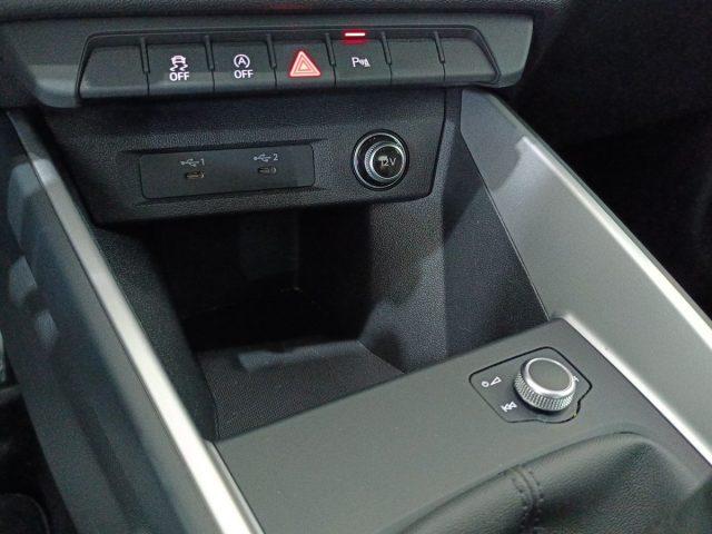 AUDI A1 citycarver 30 TFSI Admired