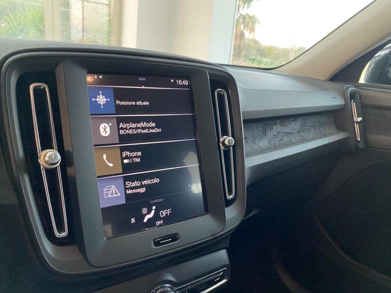 Volvo XC40 2.0D 150cv auto. Iscription FULL LED/CAM2020