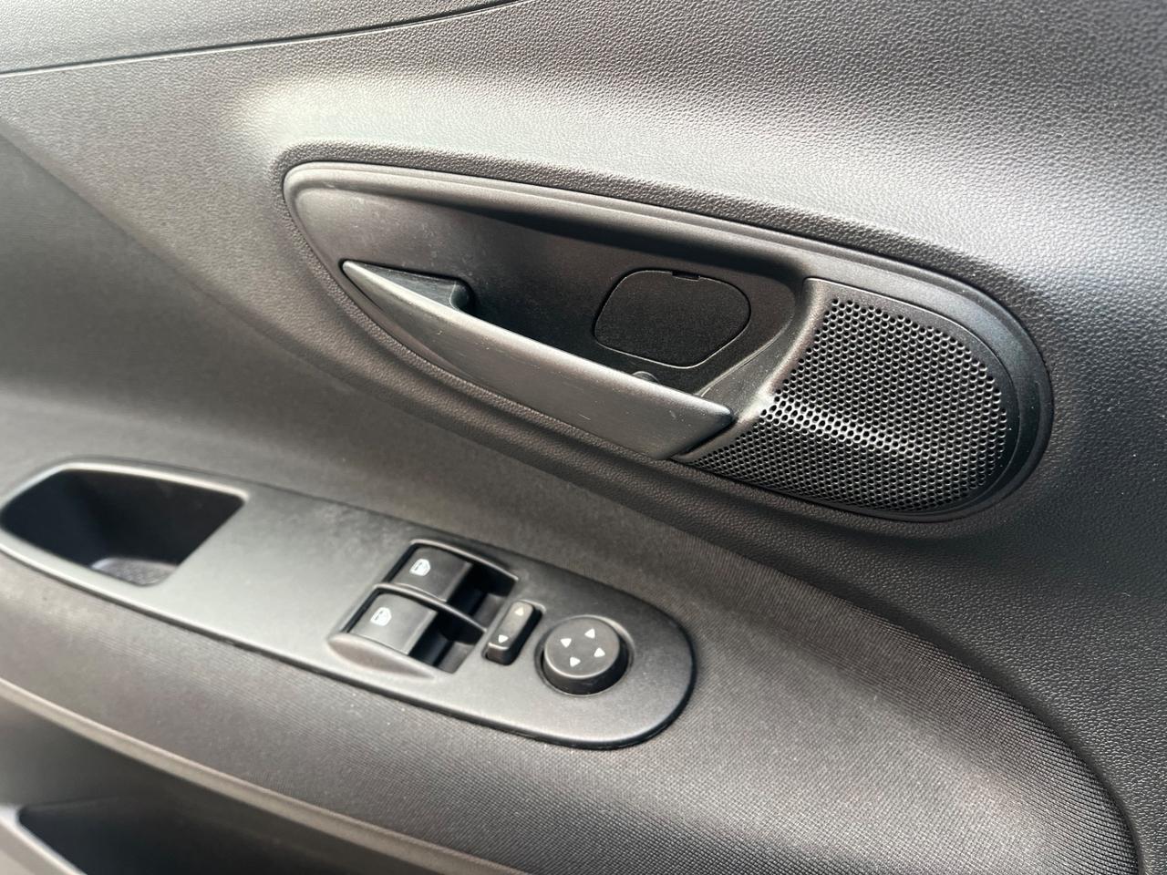 Fiat Punto 1.2 8V 5 porte Lounge-km81000-