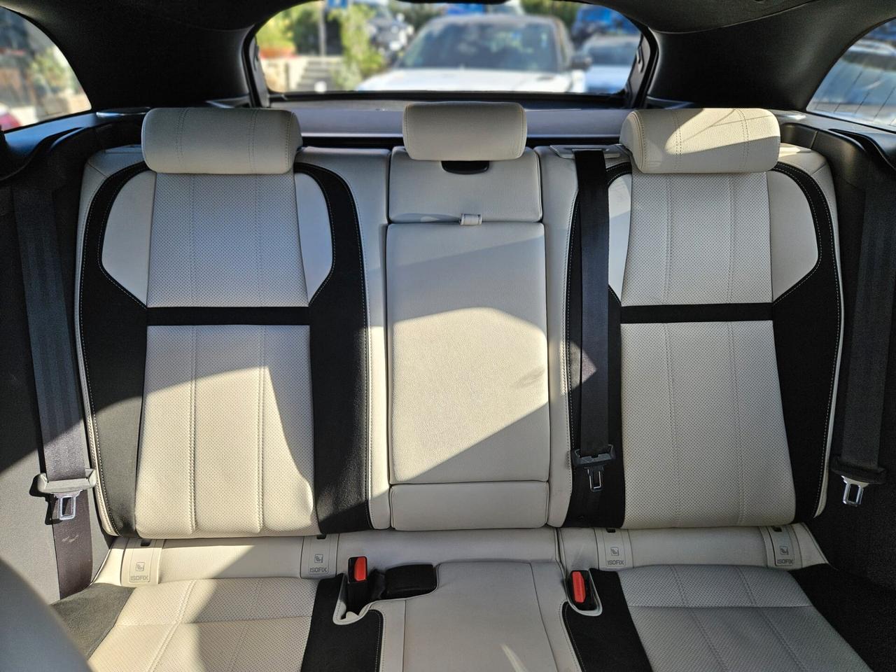 Land Rover Range Rover Velar Range Rover Velar 2.0D I4 240 CV R-Dynamic SE