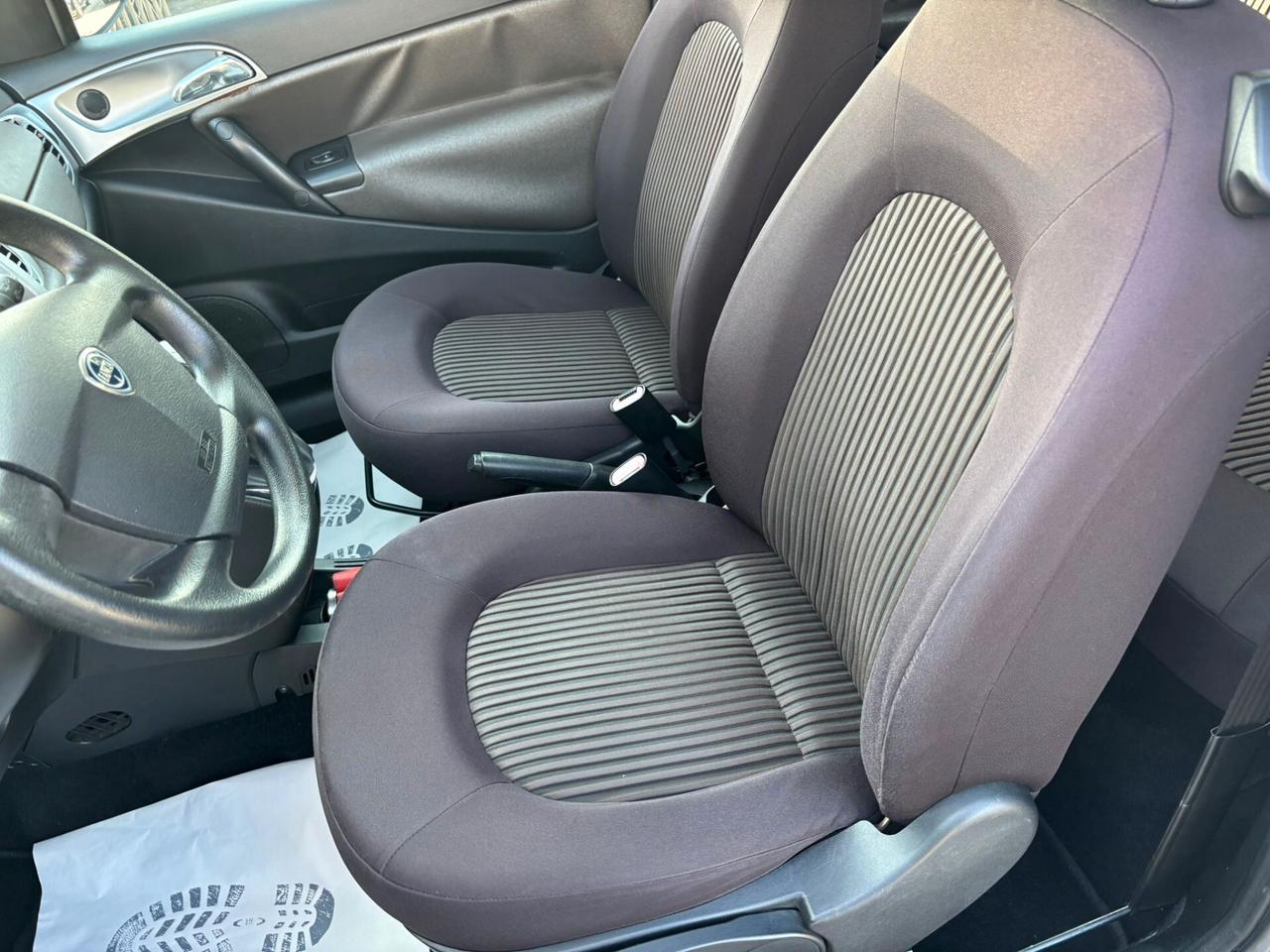 Lancia Ypsilon 1.4 Platino Ecochic GPL