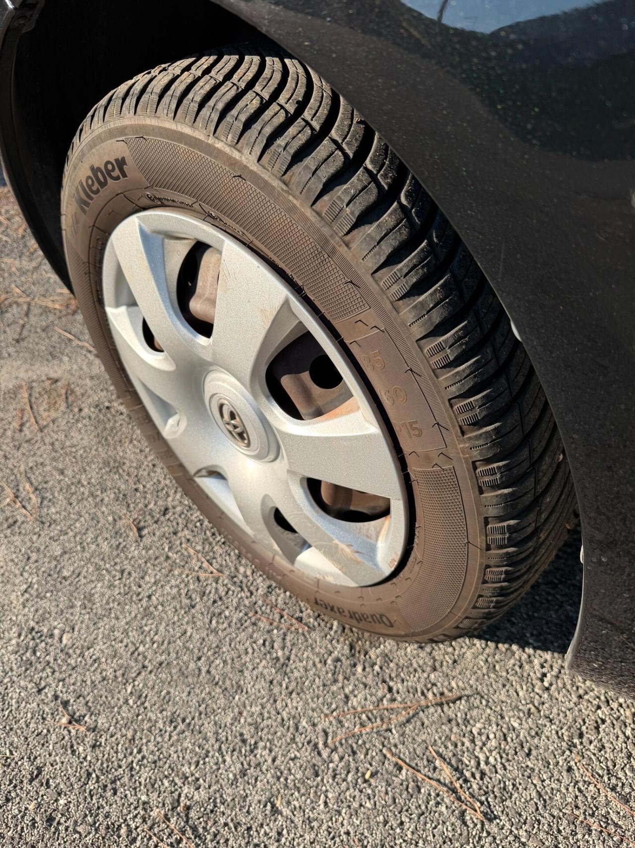 Toyota Yaris 1.0 5 porte Now