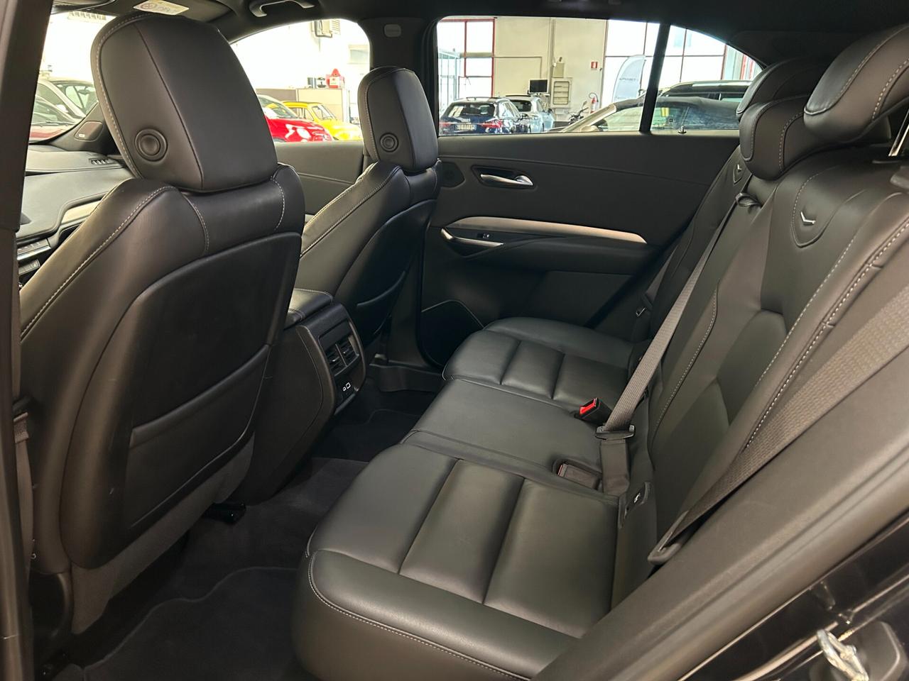 Cadillac XT4 Premium Black 2.0d awd c.auto - LEGGI SOTTO