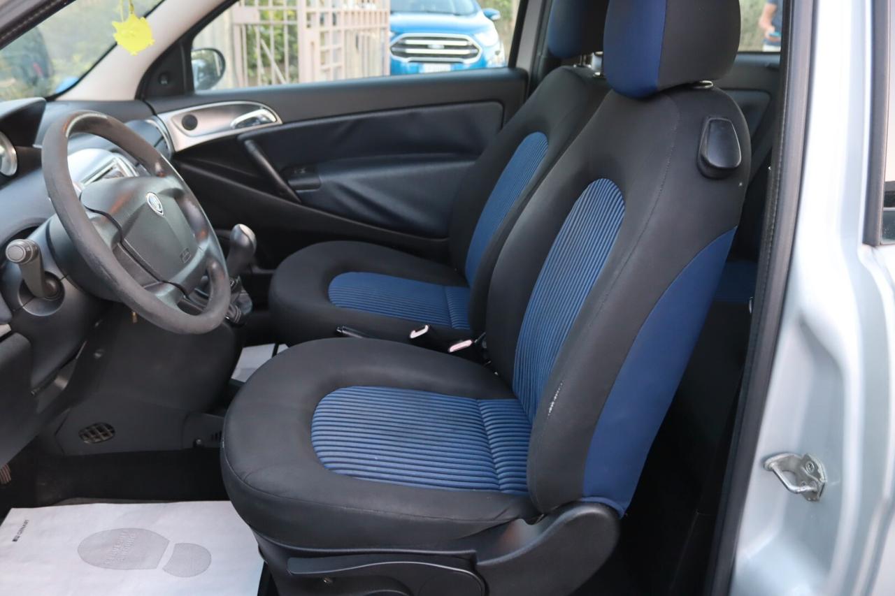 Lancia Ypsilon 1.3 MJT 75 CV Oro