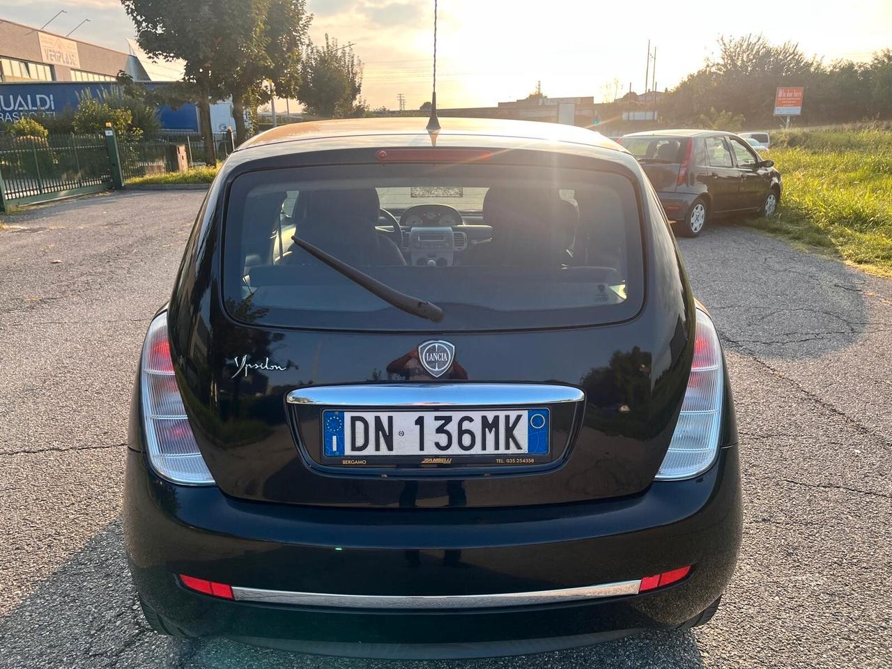 Lancia Ypsilon 1.2 Platino