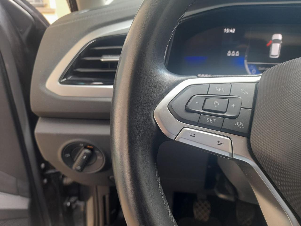 Volkswagen T-Roc 2.0 TDI Life #6646