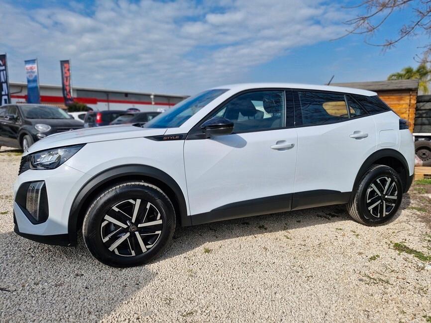 Peugeot 2008 PureTech 100 S&S Style