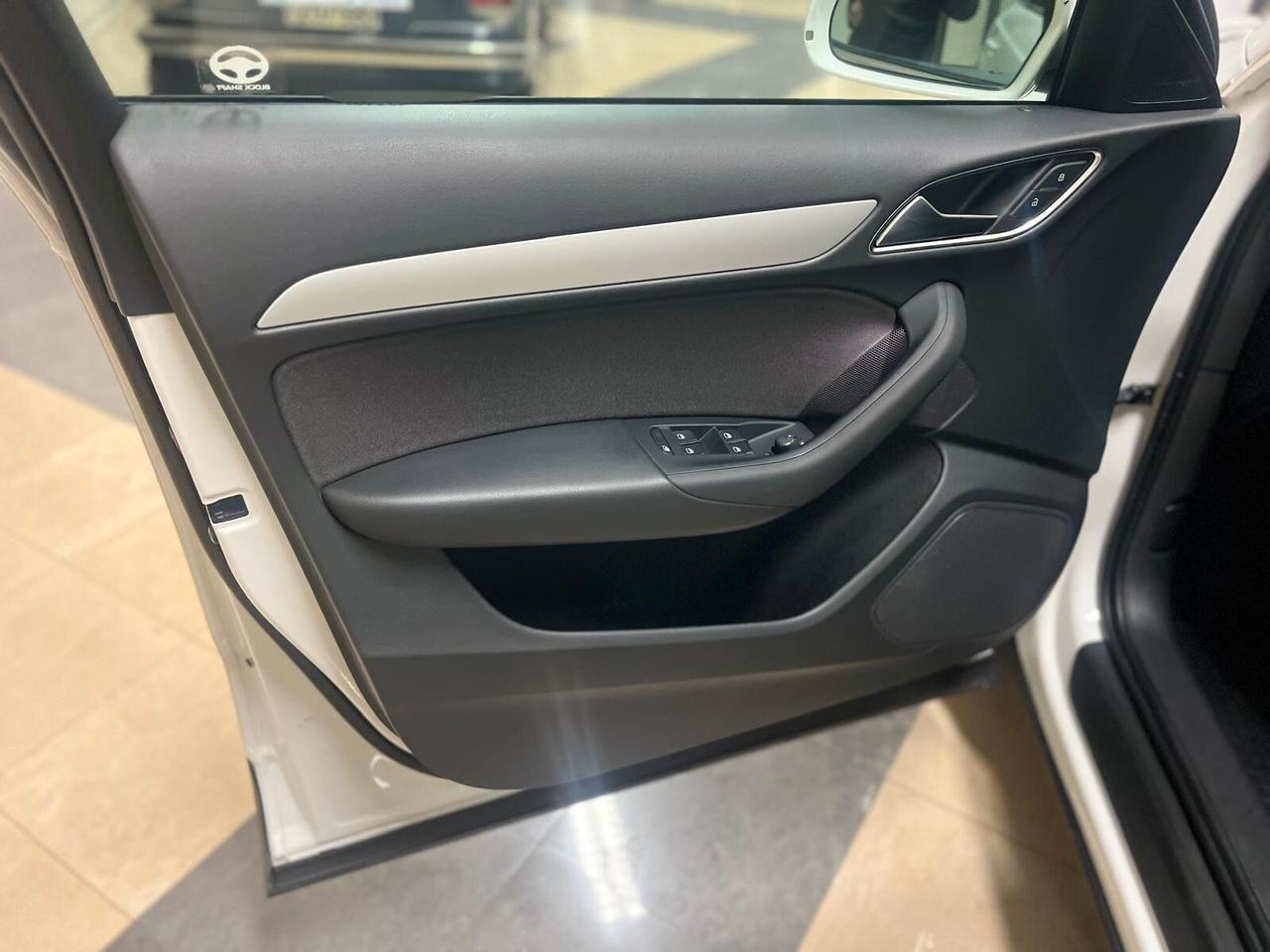 Audi Q3 2.0 TDI 120 CV S tronic Design